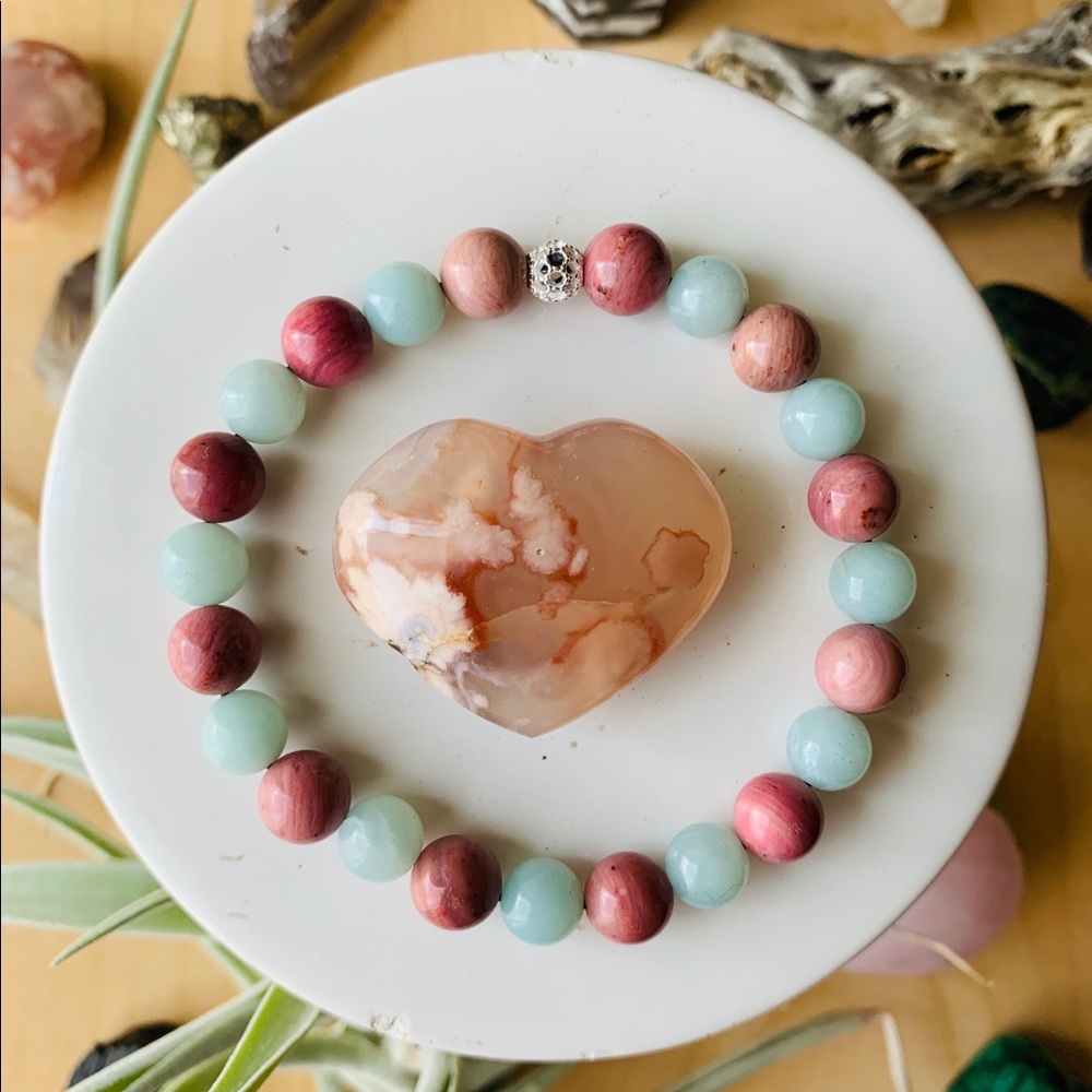 • Stress Relief Crystal Energy Healing Bracelet •